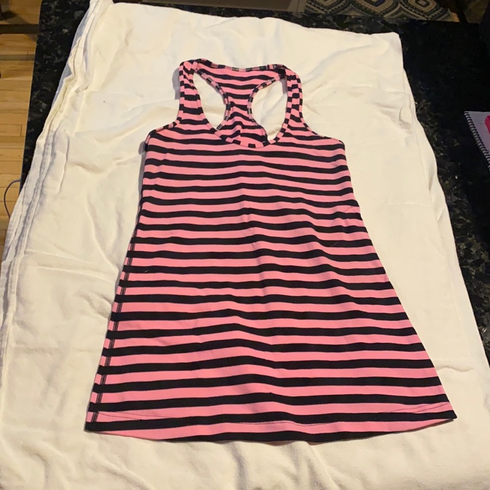Lululemon tank top